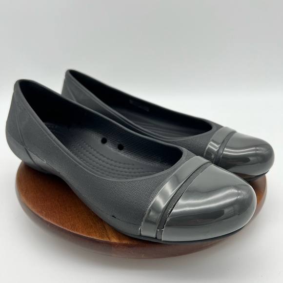 CROCS Shoes - Crocs Black Patent Cap Toe Casual Comfort Ballet Flats Women Shoe Sz.6